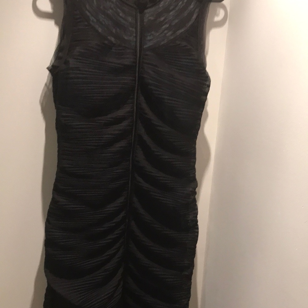gorgeous black bodycon dress for special occasion